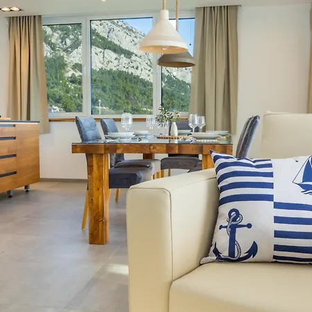 Luxury Penthouse Sara Apartment Makarska