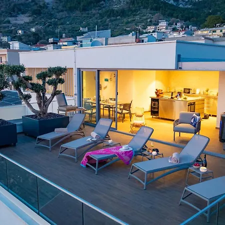 Luxury Penthouse Sara Apartment